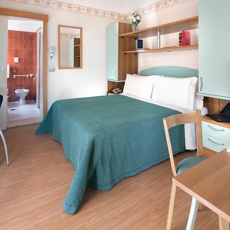 Hotel Sampaoli เบลลาเรีย-อีเจอา มารีนา ภายนอก รูปภาพ