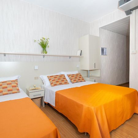 Hotel Sampaoli เบลลาเรีย-อีเจอา มารีนา ภายนอก รูปภาพ