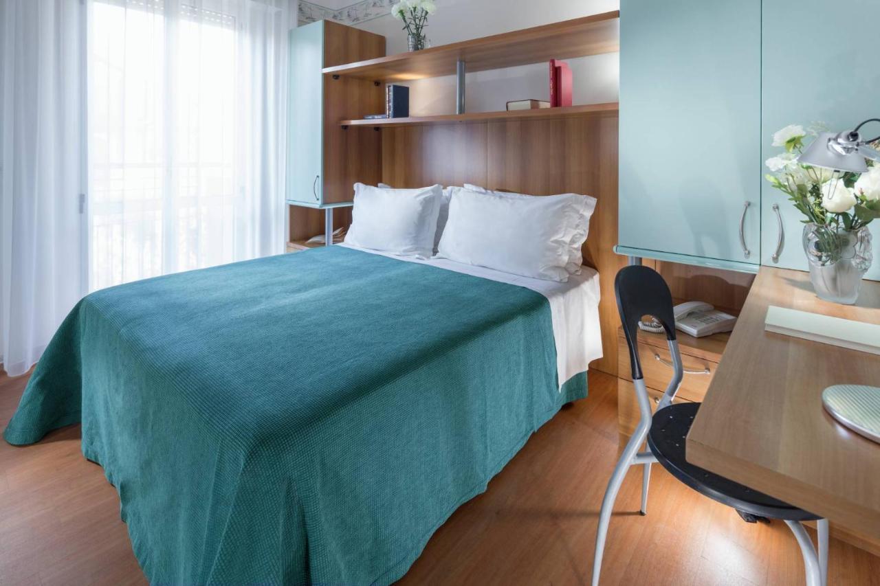 Hotel Sampaoli เบลลาเรีย-อีเจอา มารีนา ภายนอก รูปภาพ