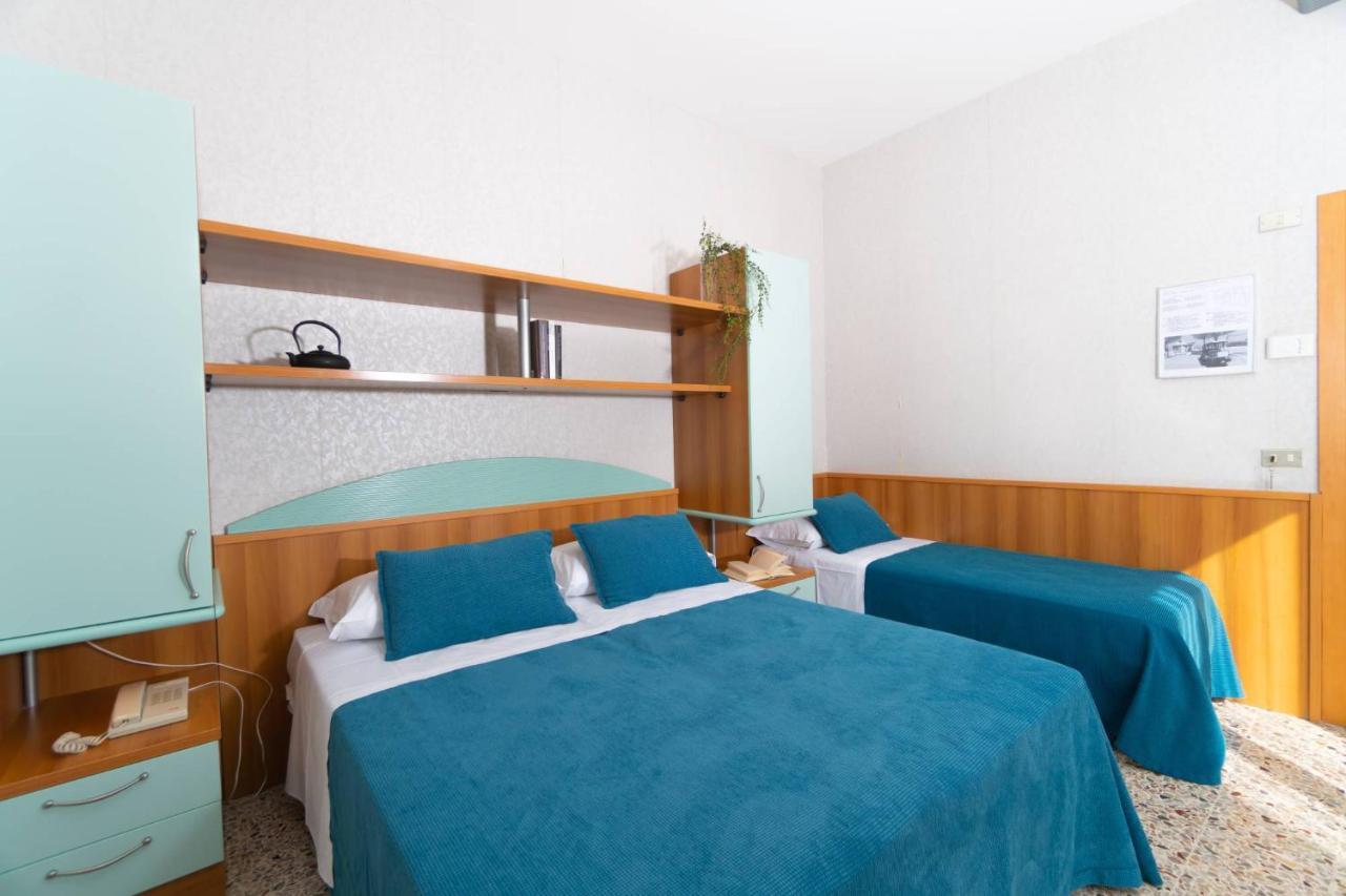 Hotel Sampaoli เบลลาเรีย-อีเจอา มารีนา ภายนอก รูปภาพ