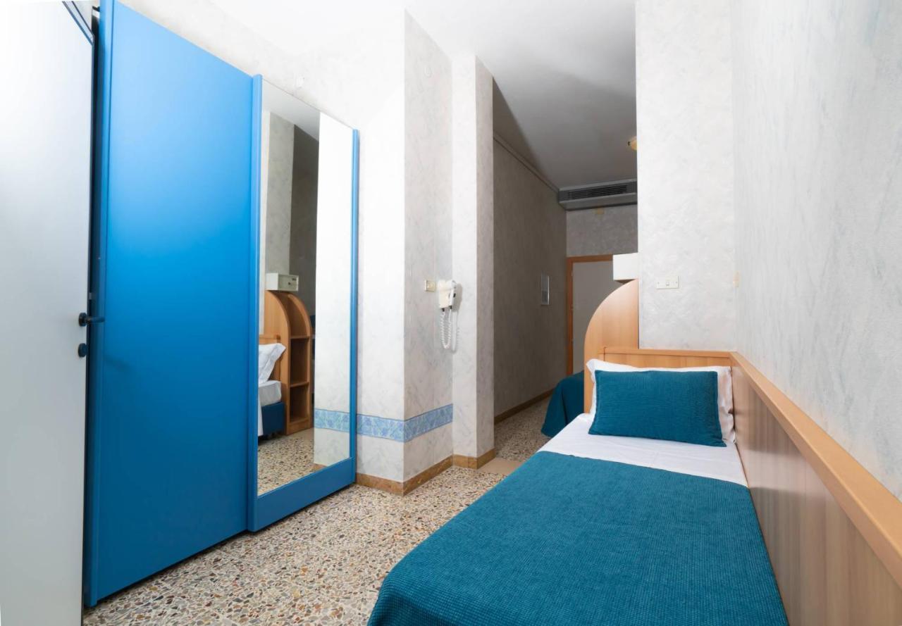 Hotel Sampaoli เบลลาเรีย-อีเจอา มารีนา ภายนอก รูปภาพ