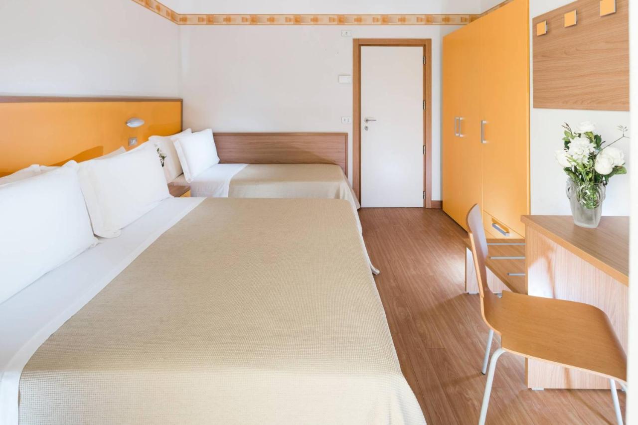 Hotel Sampaoli เบลลาเรีย-อีเจอา มารีนา ภายนอก รูปภาพ