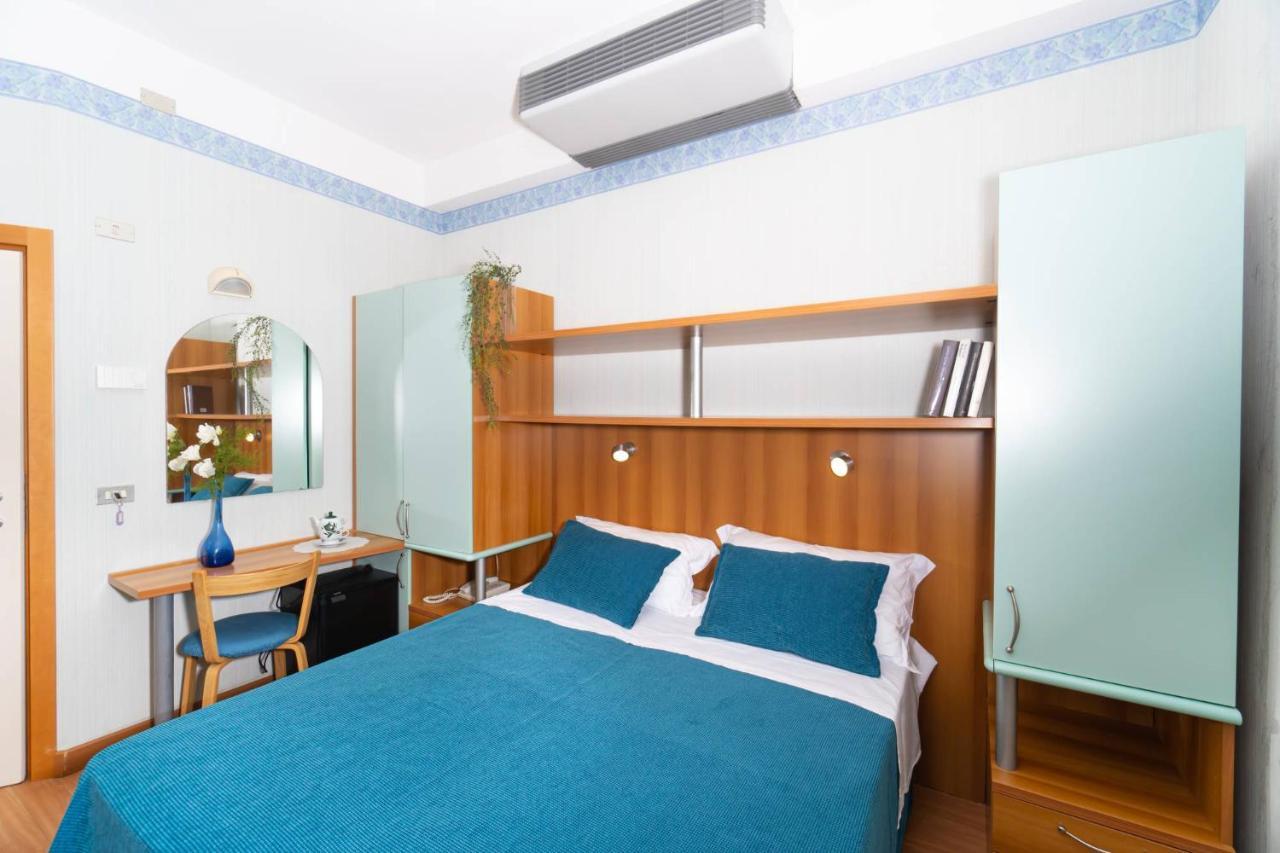 Hotel Sampaoli เบลลาเรีย-อีเจอา มารีนา ภายนอก รูปภาพ