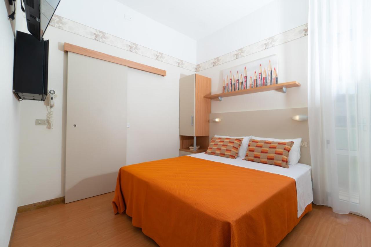 Hotel Sampaoli เบลลาเรีย-อีเจอา มารีนา ภายนอก รูปภาพ
