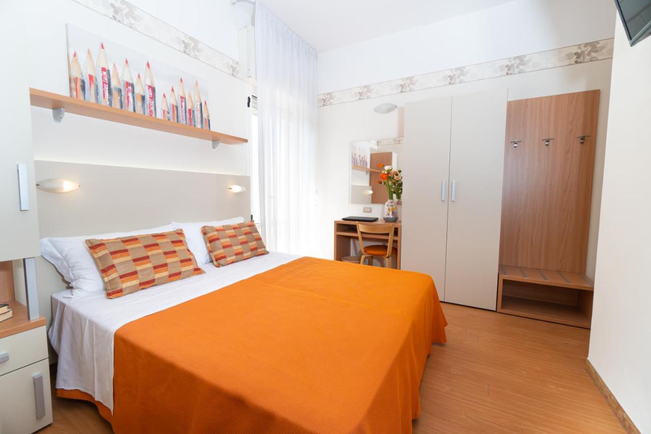 Hotel Sampaoli เบลลาเรีย-อีเจอา มารีนา ภายนอก รูปภาพ