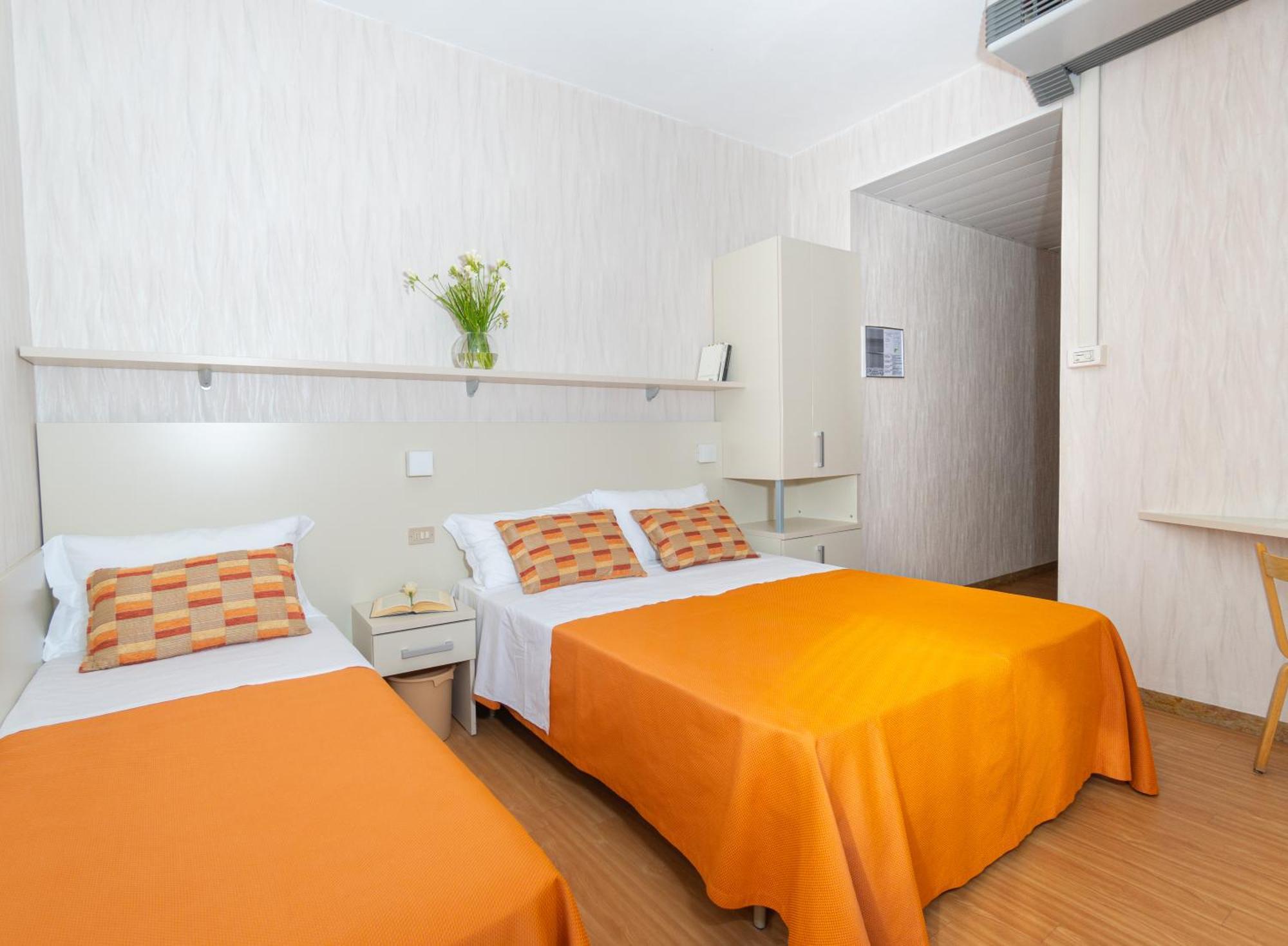 Hotel Sampaoli เบลลาเรีย-อีเจอา มารีนา ภายนอก รูปภาพ