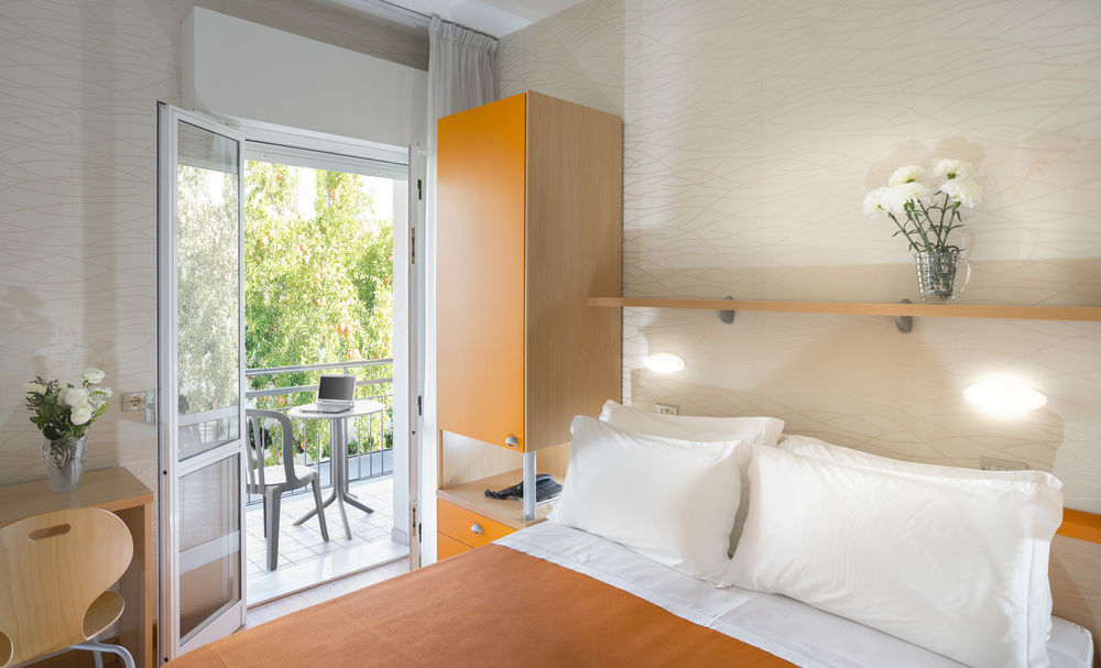 Hotel Sampaoli เบลลาเรีย-อีเจอา มารีนา ภายนอก รูปภาพ